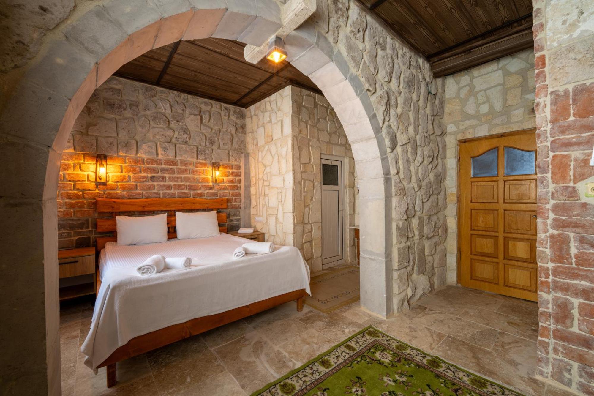 Crazy Horse Hostel Ortahisar