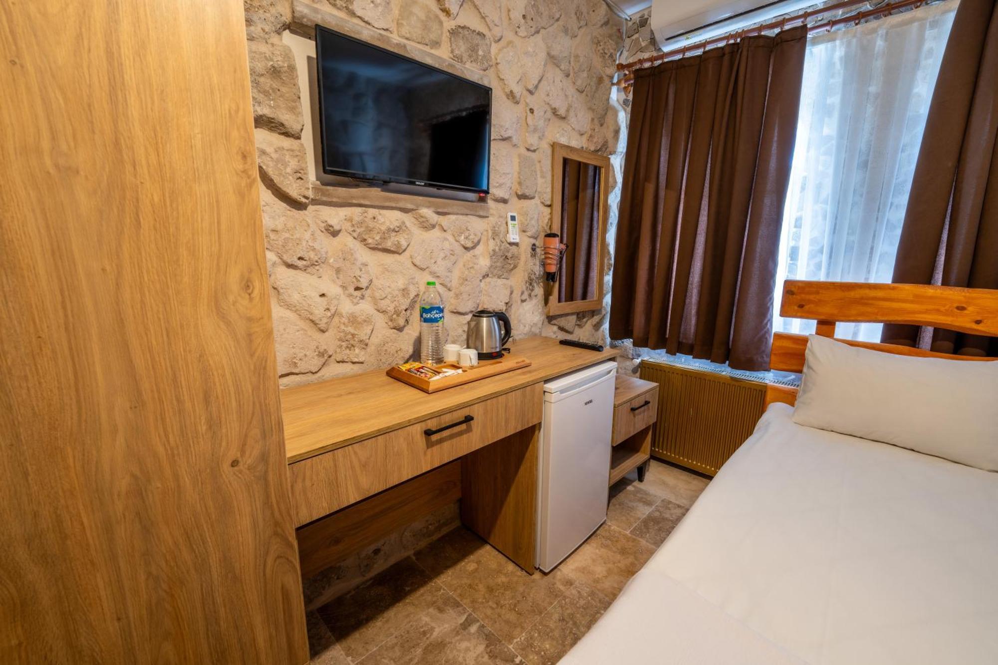 Crazy Horse Hostel Ortahisar