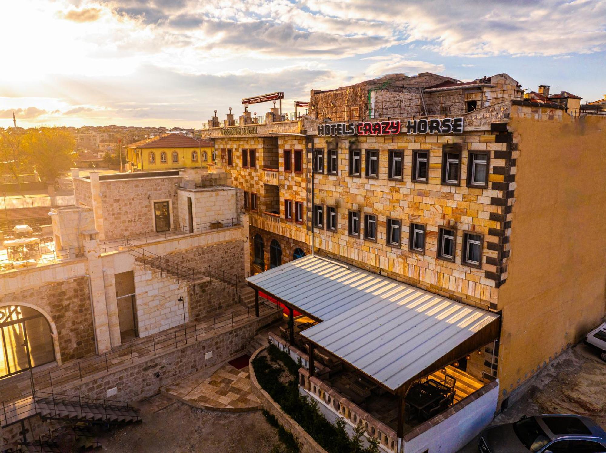 Crazy Horse Hostel Ortahisar