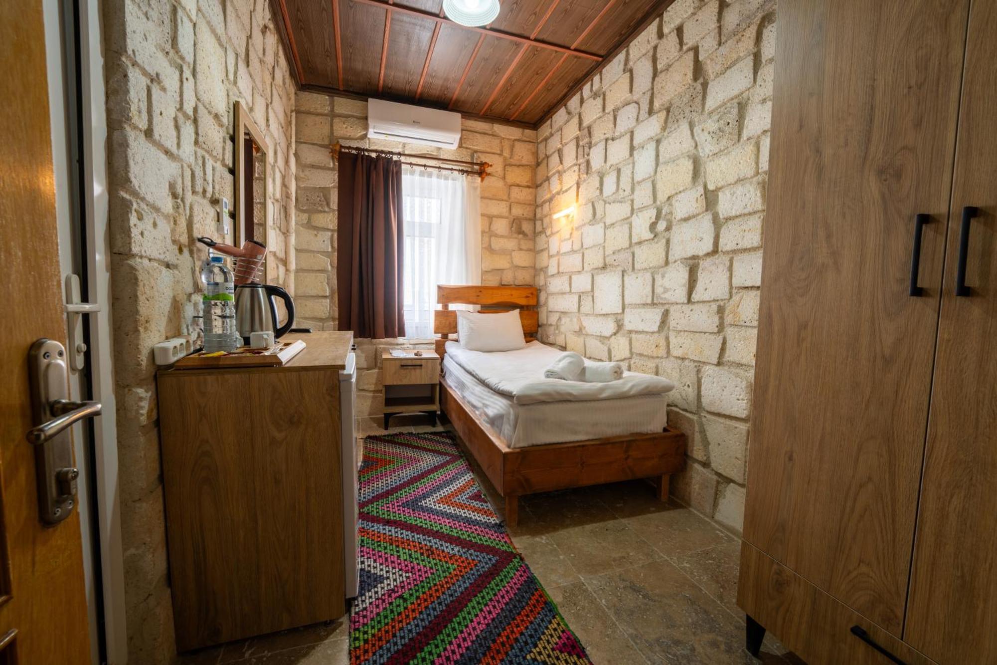Crazy Horse Хостел Ортахисар