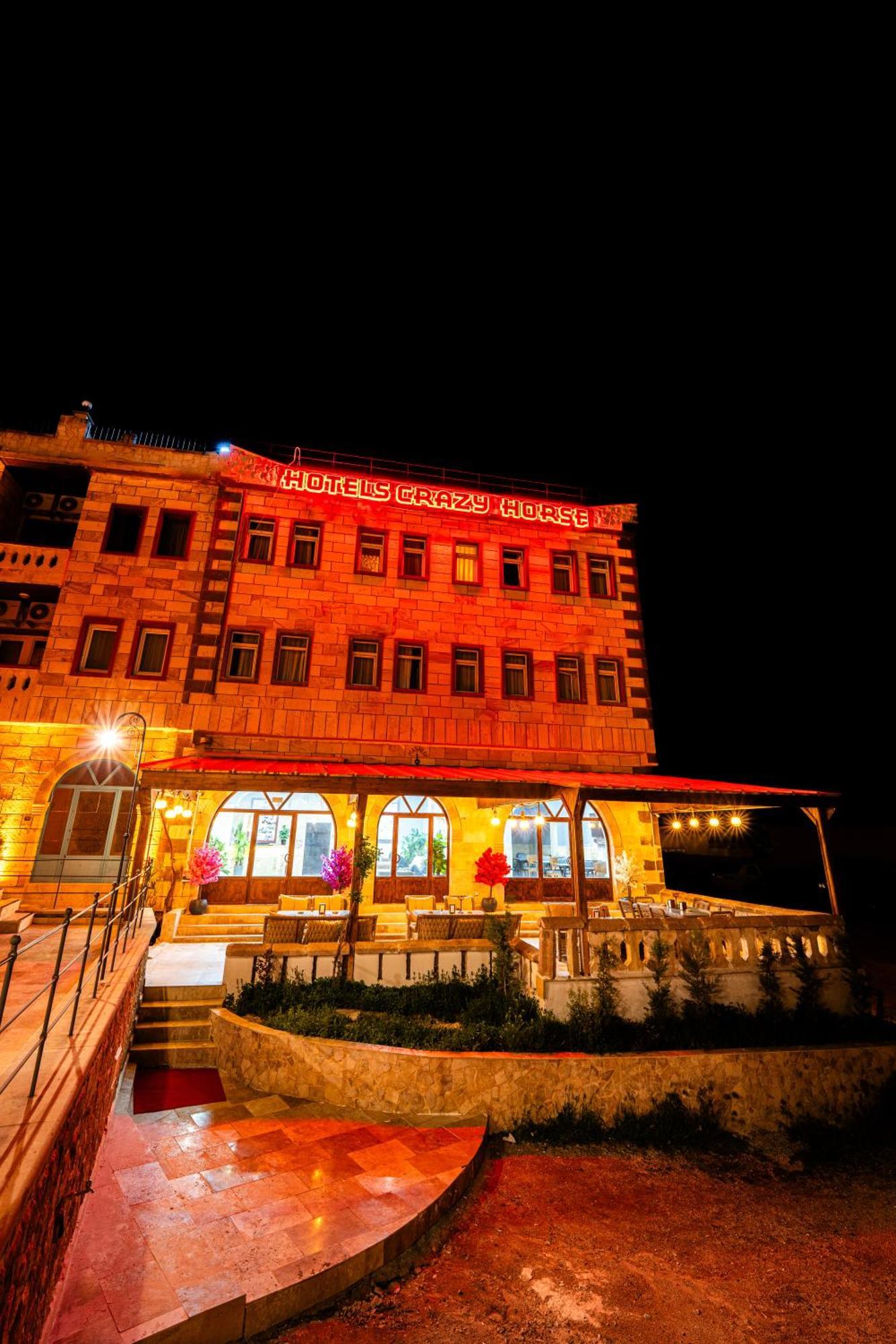 Crazy Horse * Ortahisar